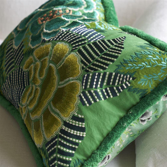 Almofada Designers Guild Rose De Damas Embroidered Jade - Stoc Casa